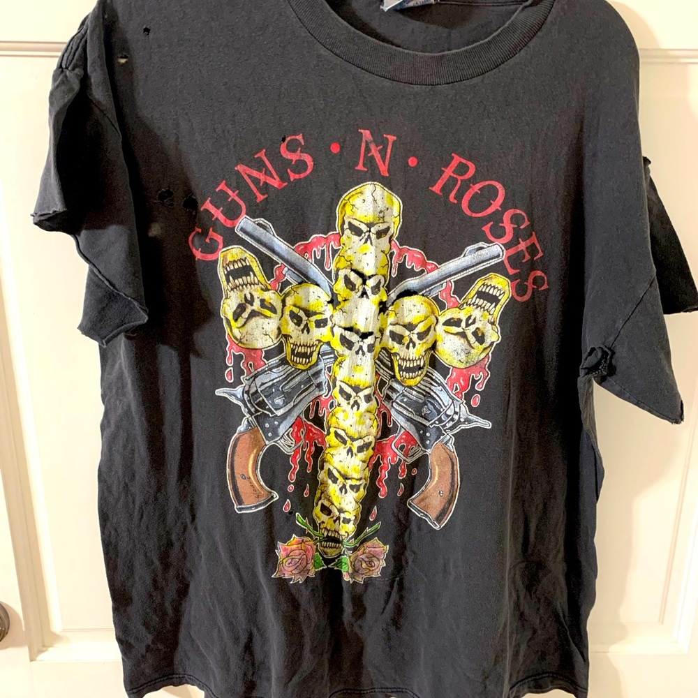 Vintage DISTRESSED 1991 Guns N Roses Illusion Tour Rare T-Shirt OSFA